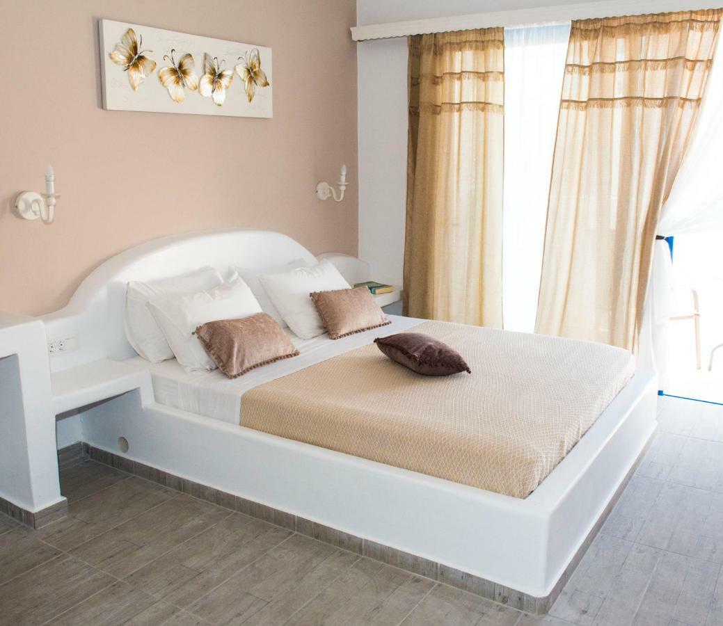 Ino Hotel Kamári Dış mekan fotoğraf