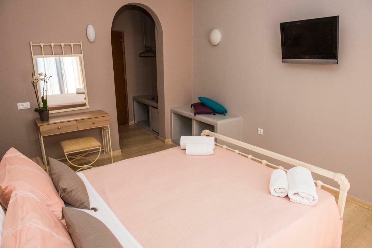 Ino Hotel Kamári Dış mekan fotoğraf