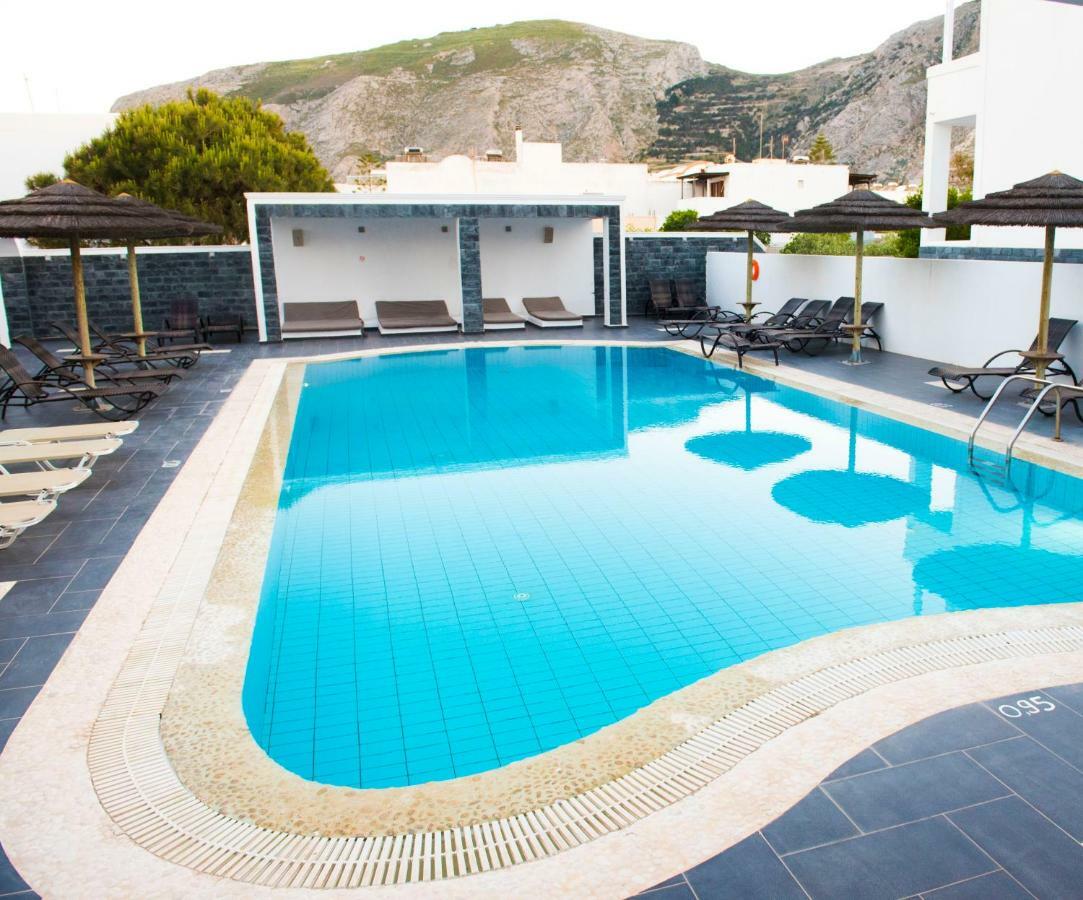 Ino Hotel Kamári Dış mekan fotoğraf