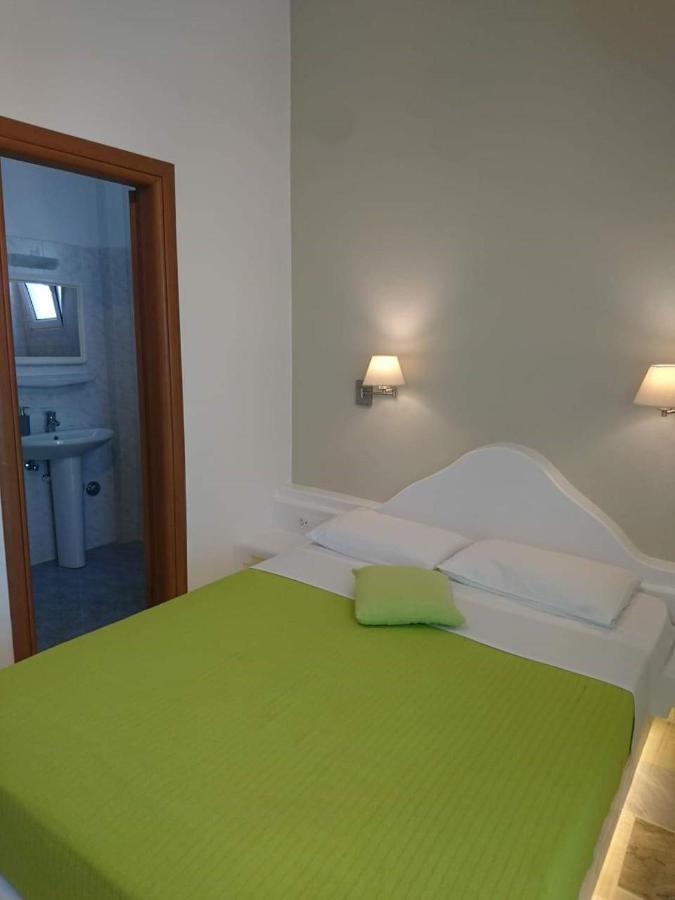 Ino Hotel Kamári Dış mekan fotoğraf